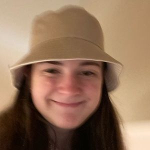 Meet your Posher, Michaela